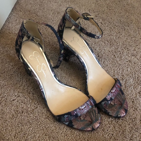 Jessica Simpson heels - Picture 1 of 2